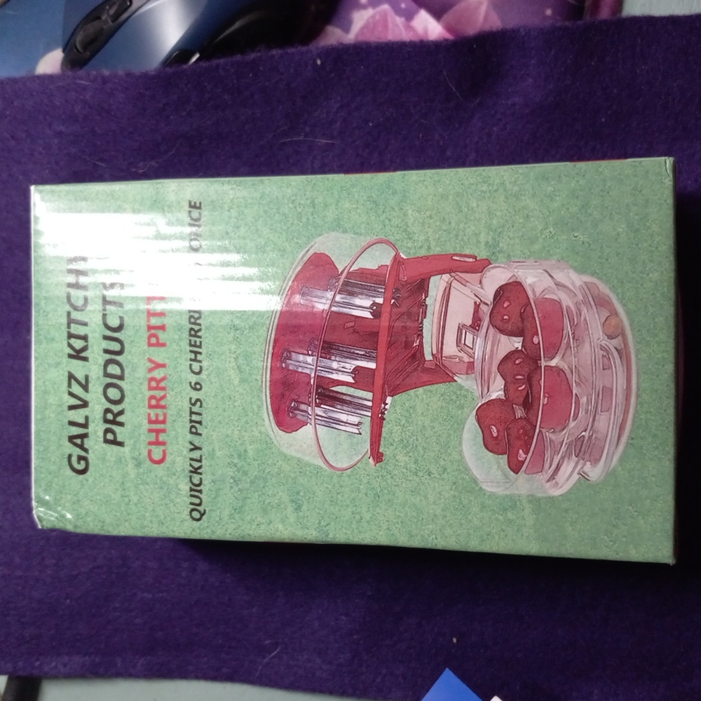 Cherry pitter